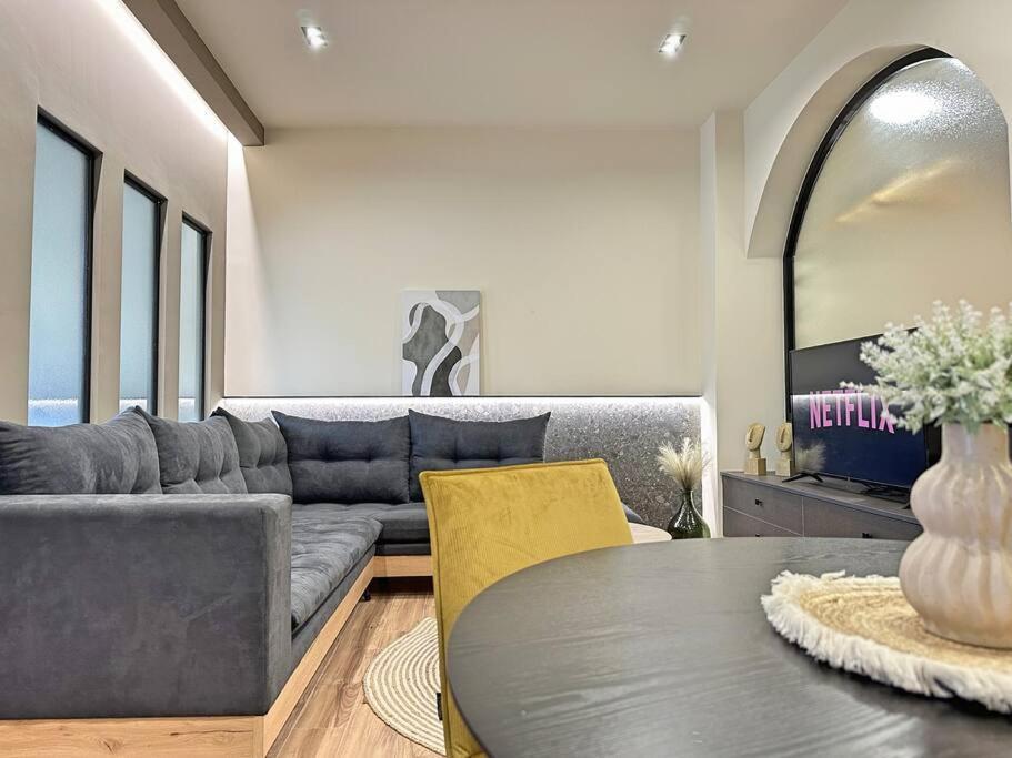 Oasis Luxury Apartments Erétria Exteriör bild